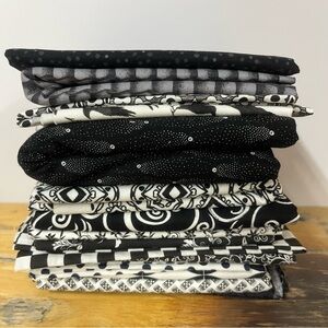 Quilt Cotton Fabric Black and White Over 1 Pounds of Fabric Mixed Unmeasured Lot